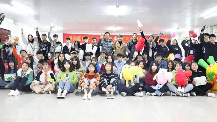 漲！漲！漲！炬神電子漲工資啦……